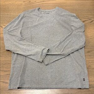 Men’s Gray Long Sleeve pajama top M/L